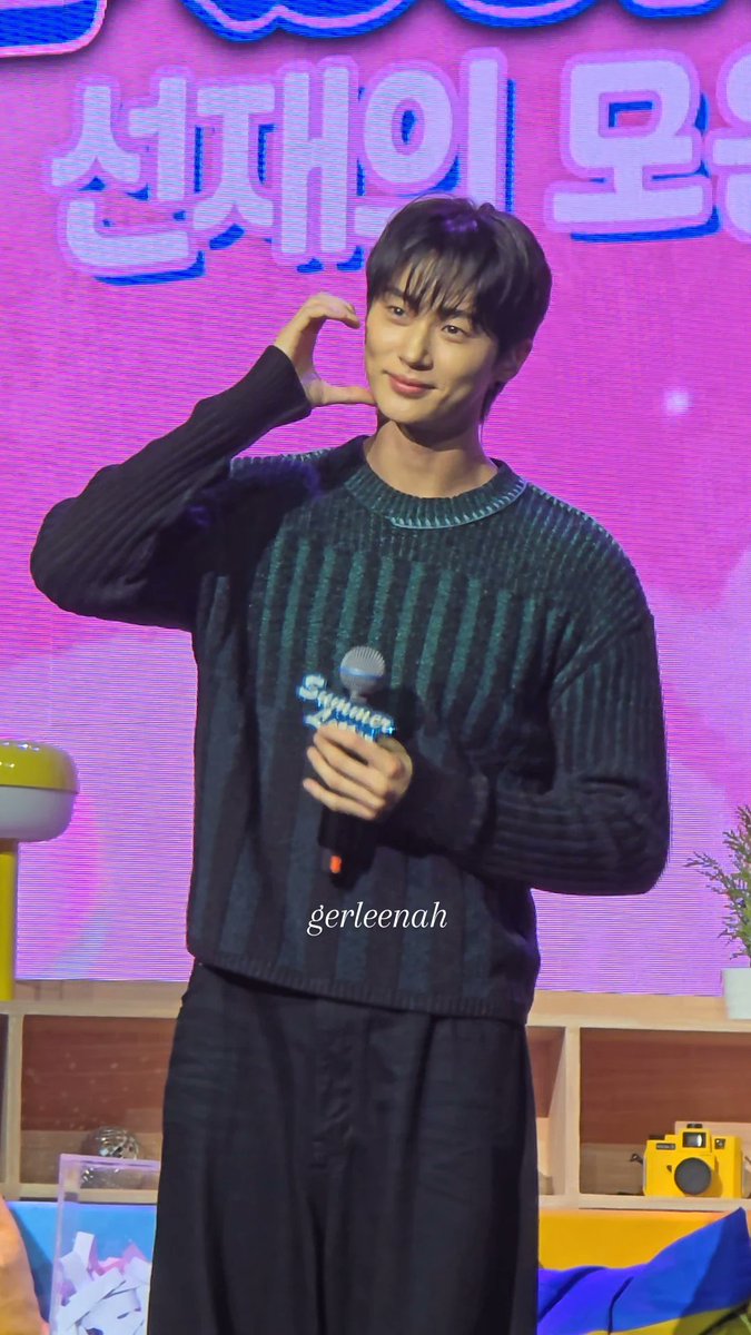 wooseokfiles's tweet photo. [FANCAMS] #ByeonWooSeok 1st Asia Fanmeeting Tour in Manila

⏤ gerleenah

 #변우석 #ByeonWooSeokInManila https://t.co/4SnKiE9VGn
