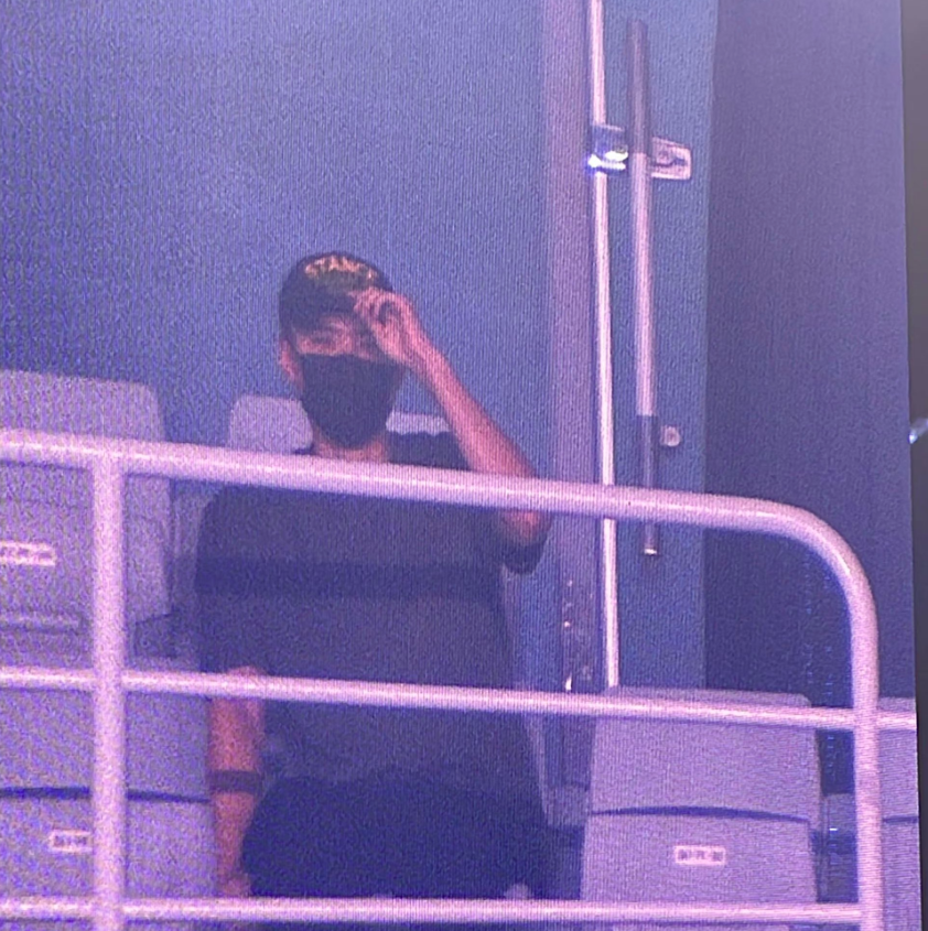 AboutMusicYT's tweet photo. EXO's Sehun attends Lay's concert today. https://t.co/xQVoQUJGwM