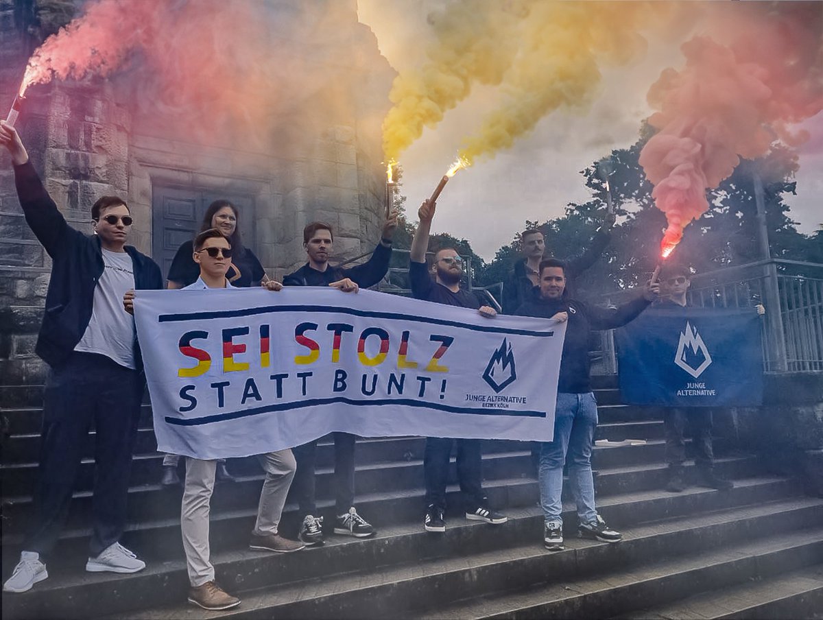 Cedric Krippner (@krippnercedric) on Twitter photo Frohen #Stolzmonat von der JA Köln und der JA Südwestfalen-Ruhr! 🖤❤️💛 Frohen #Stolzmonat von der JA Köln und der JA Südwestfalen-Ruhr! 🖤❤️💛