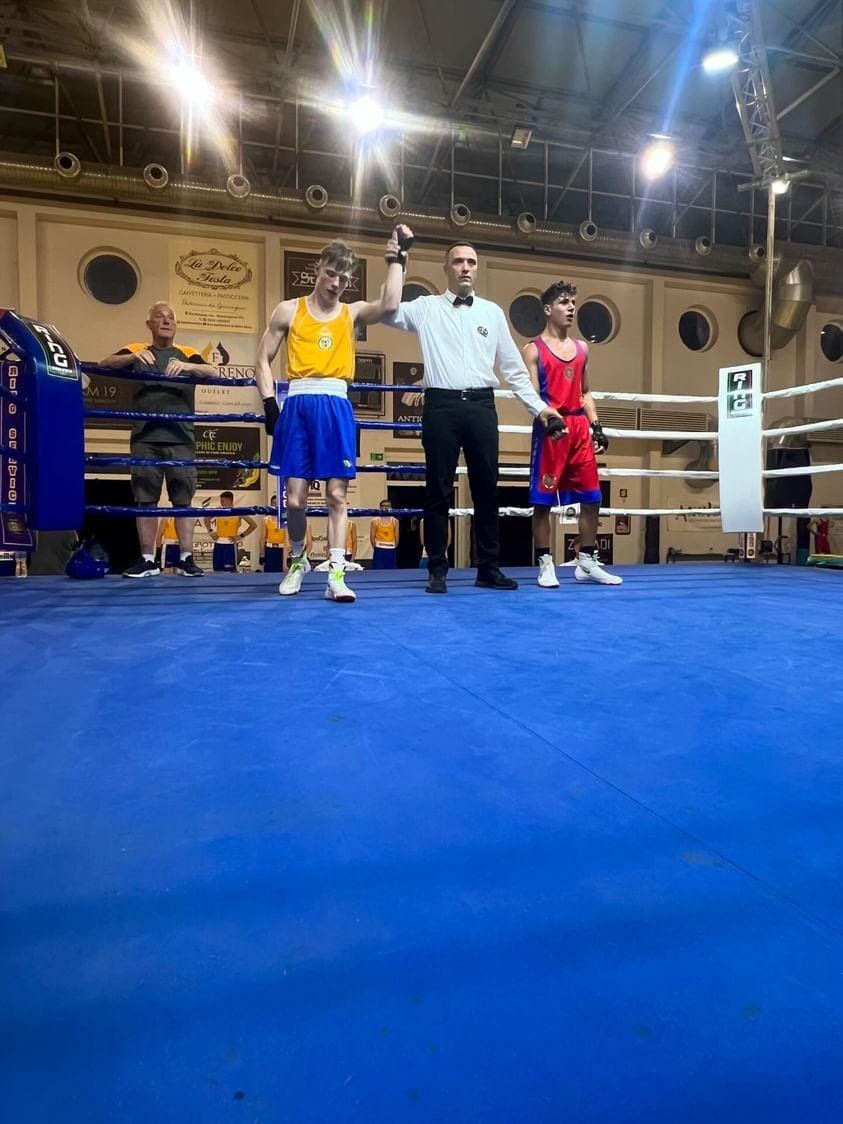 Congratulations to the Macs James Rooney on a victory last night in Naples Italy 🇮🇹 🥊 🥊 … well done to team Antrim on a solid performance 👏 👏 👏