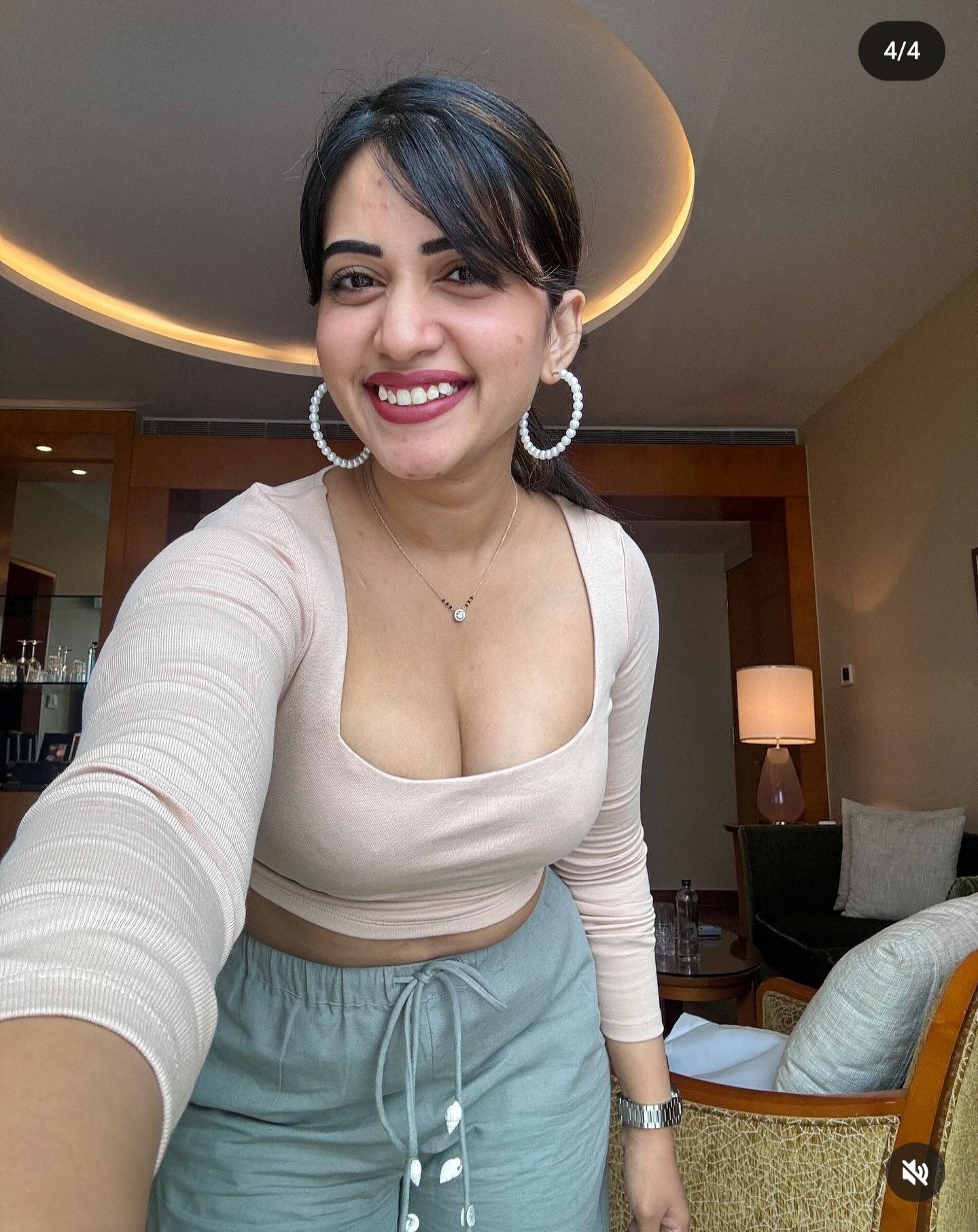 Actress Galaxy 1.0 on X: Sravanthi Chokarapu is the hottest anchor in  telugu right now t.co0zT1WavKLG  X