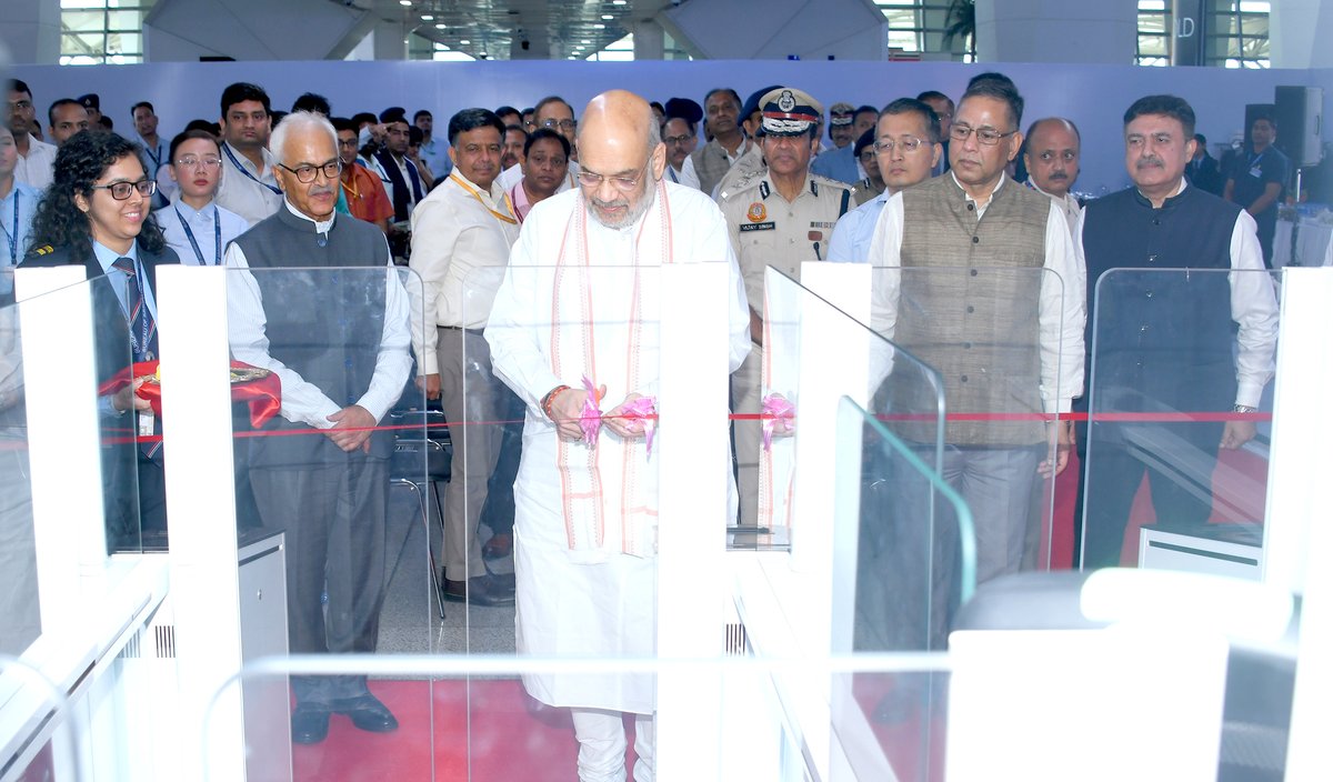 AmitShah's tweet photo. Launched the Fast Track Immigration-Trusted Traveller Program today. It is a groundbreaking initiative meticulously designed for Indian nationals and Overseas Citizen of India cardholders to make their travels more seamless, faster, and secure. Our government is committed to enhancing convenience and efficiency during travel for everyone.