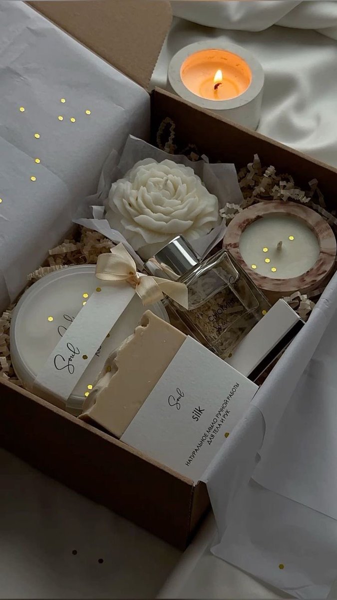 fshuhua's tweet photo. @BCKPDIONYSIUSEO from: airysh and hersa (@hxeesevng)! 
hello hwa.. kakak! happy wedding, yeaaay! semoga selalu mesra dan cepet dapet momongan yaaa. >___o selamat pengantin baru, semoga banyak hal baik buat kalian berdua. <3 

#endlessmahadeva https://t.co/9Sr0itojBj