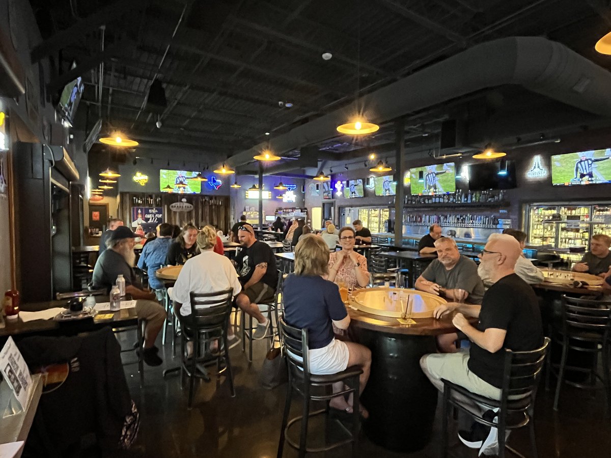 ExtraPintDallas's tweet image. We had a great time and a big group last night at crokinole at Brass Tap. Hopefully we recruited a few poker players to the real greatest game on earth? #crokinole #boardgames