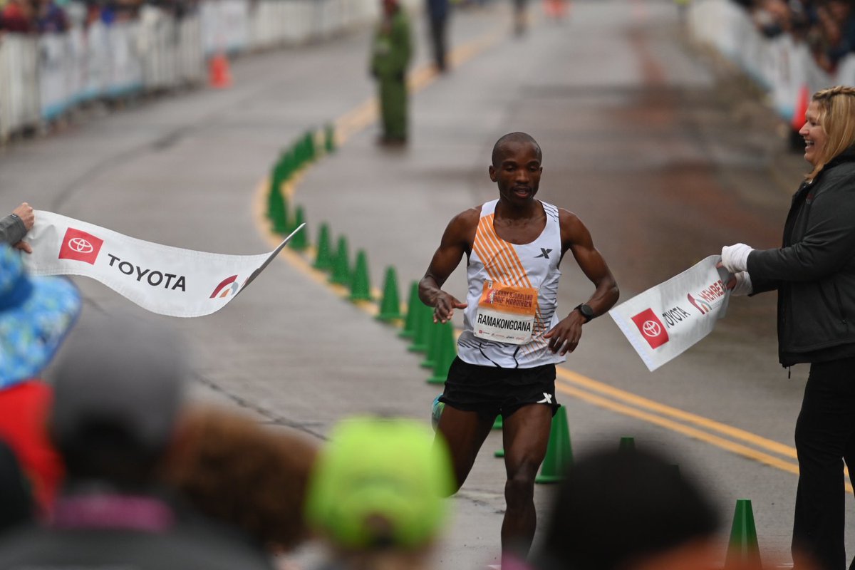 fan1065fm's tweet image. Tebello Ramakongoana wins the 2024 Garry Bjorklund Half Marathon with a time of 1:00:17, an unofficial new course record. #grandmasmarathon #gmas24