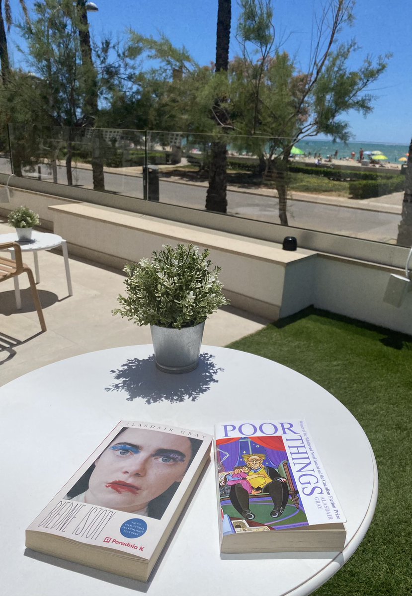 Reading “Poor Things” with my dad <a href="/adam_abramczyk/">ADAM</a> on holiday in Mallorca 📚❤️