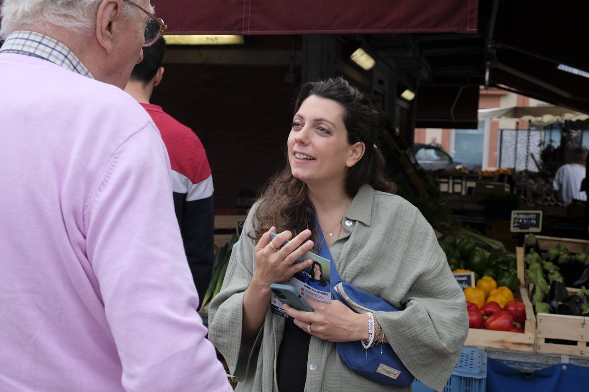 Ce matin sur le marché Saint Cyprien pour échanger avec commerçants et habitants. Le vote contre les extrêmes c'est ENSEMBLE !