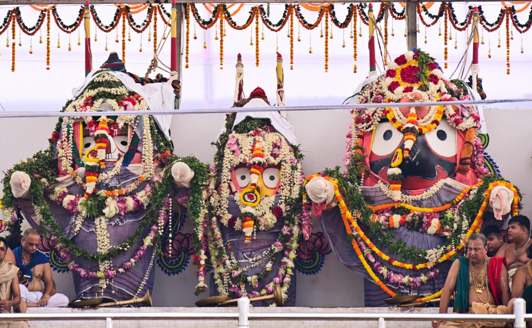 iamAuros's tweet photo. ଦେବସ୍ନାନ ପୂର୍ଣ୍ଣିମାର ଅଭିନନ୍ଦନ 
ଜୟ ଜଗନ୍ନାଥ 

#ଜୟଜଗନ୍ନାଥ #debasnanapurnima https://t.co/gFWdIXrhYu
