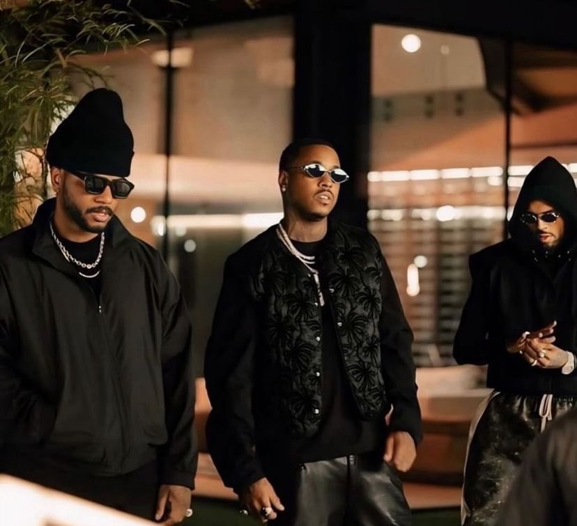 CBInfoBR's tweet photo. 🚨 | O R&amp;B ESTÁ VIVO! Chris Brown, Bryson Tiller &amp; Jeremih irão lançar uma colaboração em breve. https://t.co/QX8dHaLgDg