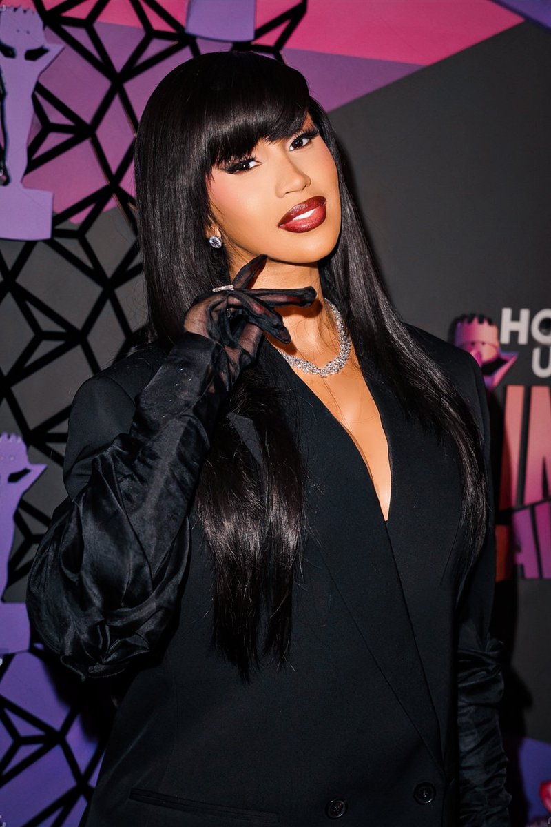 girlsinrap's tweet photo. Cardi B for the 2024 Hollywood Unlocked Impact Awards where she was honored with the Inspiration award 🖤 https://t.co/AVvAcYh94r