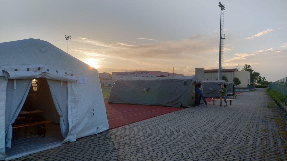 CRIMEDIM's tweet photo. In the past two days, our Emergency Medical Teams Coordination Cell (#EMTCC) Training, funded and supported by #DGECHO, increased in realism. Participants were divided into three EMTCCs, to deal with the consequences of a #simulated typhoon. Thanks to all staff and participants! https://t.co/vEuRFPQFHm
