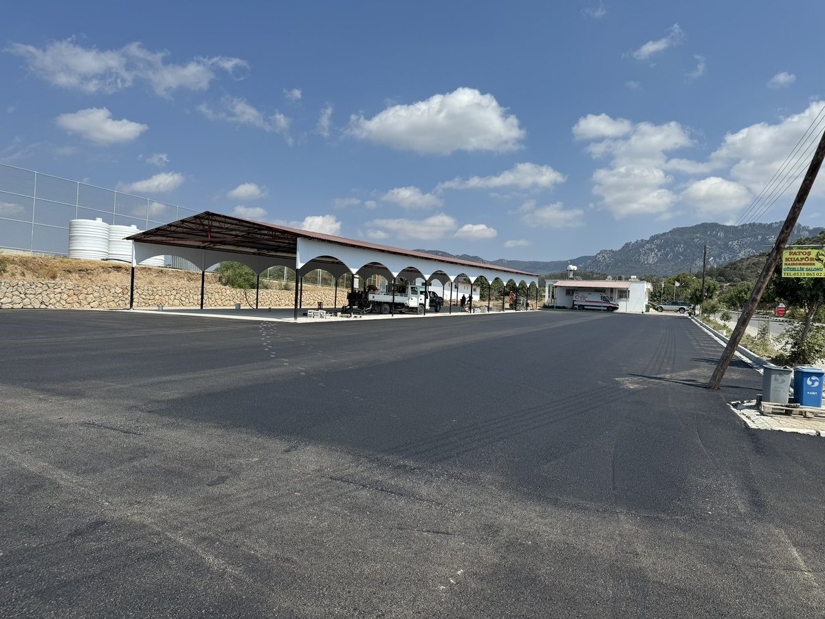 Sıcakta olsa, Tatil’de,  biz çalışmaya devam ediyoruz. Bu sıcakta emeğini esirgemeyen #Ahmet Çelik, #Nizam Aydın ve #Köroğlu Ltd çalışanları teşekkür ederim. 30 Haziran Pazar günü açılışa hazırız…