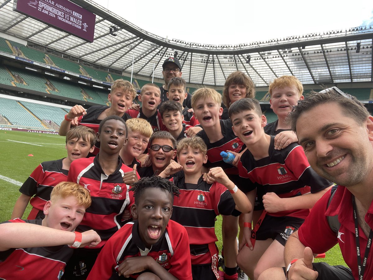 Unbelievable morning for our Year4-6 rugby teams, playing on the hallowed turf of Twickenham Stadium this morning. Now settled in to watch the South Africa v Wales game, with Fiji v Barbarians to follow. 💪🏻💪🏻💪🏻🤩