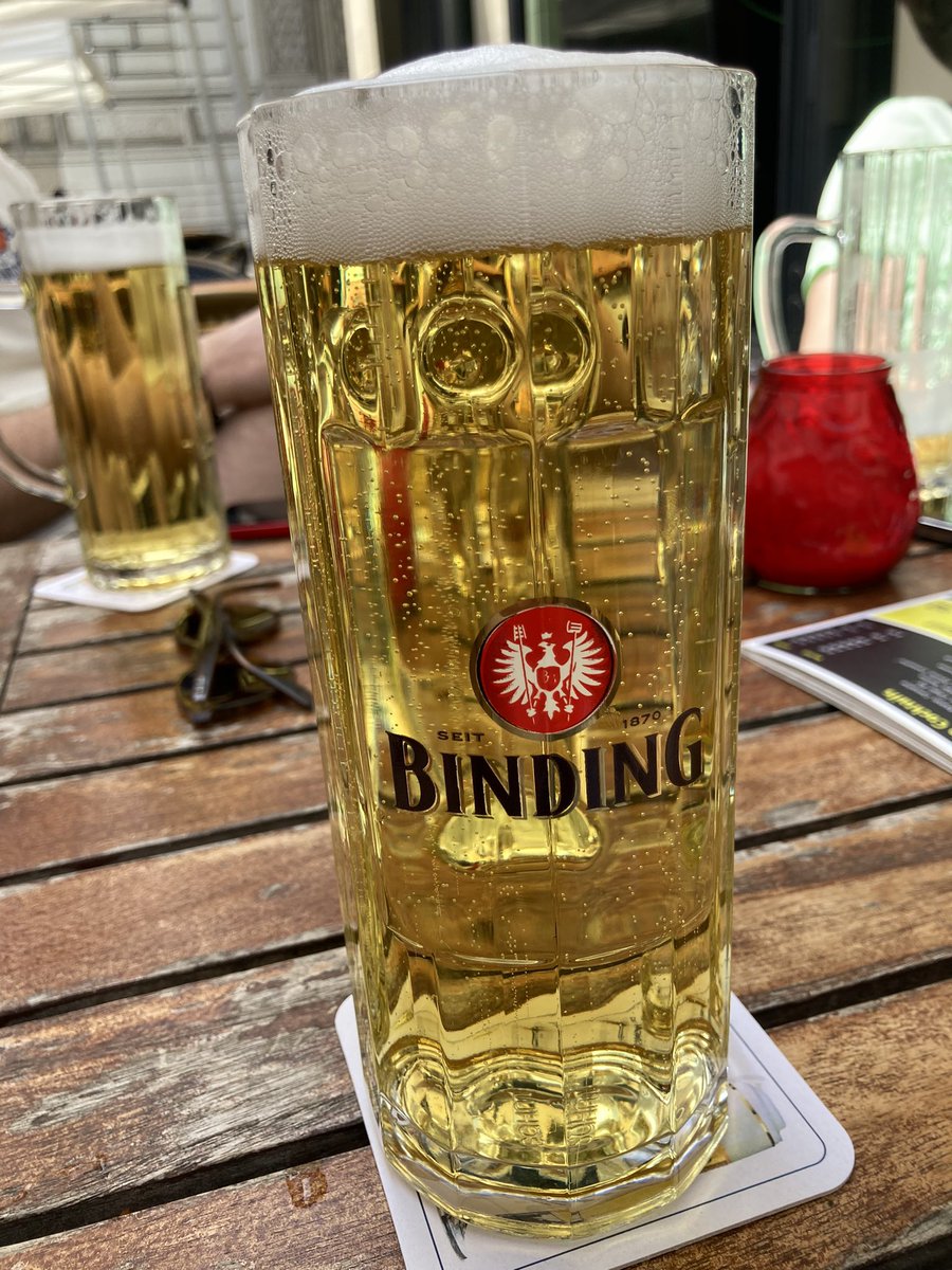 colmitch64's tweet photo. Binding, Frankfurt @PintsBeauty https://t.co/Hlm6Yuh7J4
