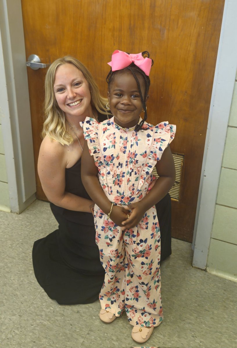 QianaPerry79's tweet photo. My baby graduated from kindergarten on Thursday. I officially have a 1st grader. She is everything. My BFF4L ❤️ I'm so proud of you, Karleigh'Marie. Smart, Beautiful, Kind, Spirited, and Confident. #ChefsKiss 
#MovingUP
#FutureAnesthesiologist 
#FutureMogul
#FutureWorldChanger https://t.co/sPgJMmhdUq