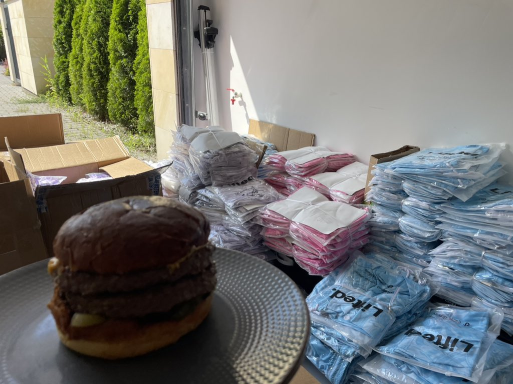 JacobMark369's tweet image. summer trenches (sam ovens in the background)