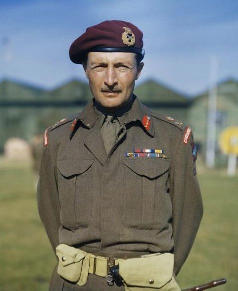 olliewcq's tweet photo. Today's @AspectsHistory pod has Max Hastings join to discuss his #OperationBiting - 1942 airborne op to capture radar in occupied Fr. Gr8 characters here - Johnny Frost, Boy Browning, Mountbatten &amp; more all told in Max's customary entertaining fashion. Wherever you get your pods https://t.co/MPcegpaeYo