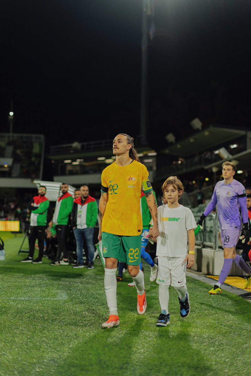 Jackson Irvine tweet media