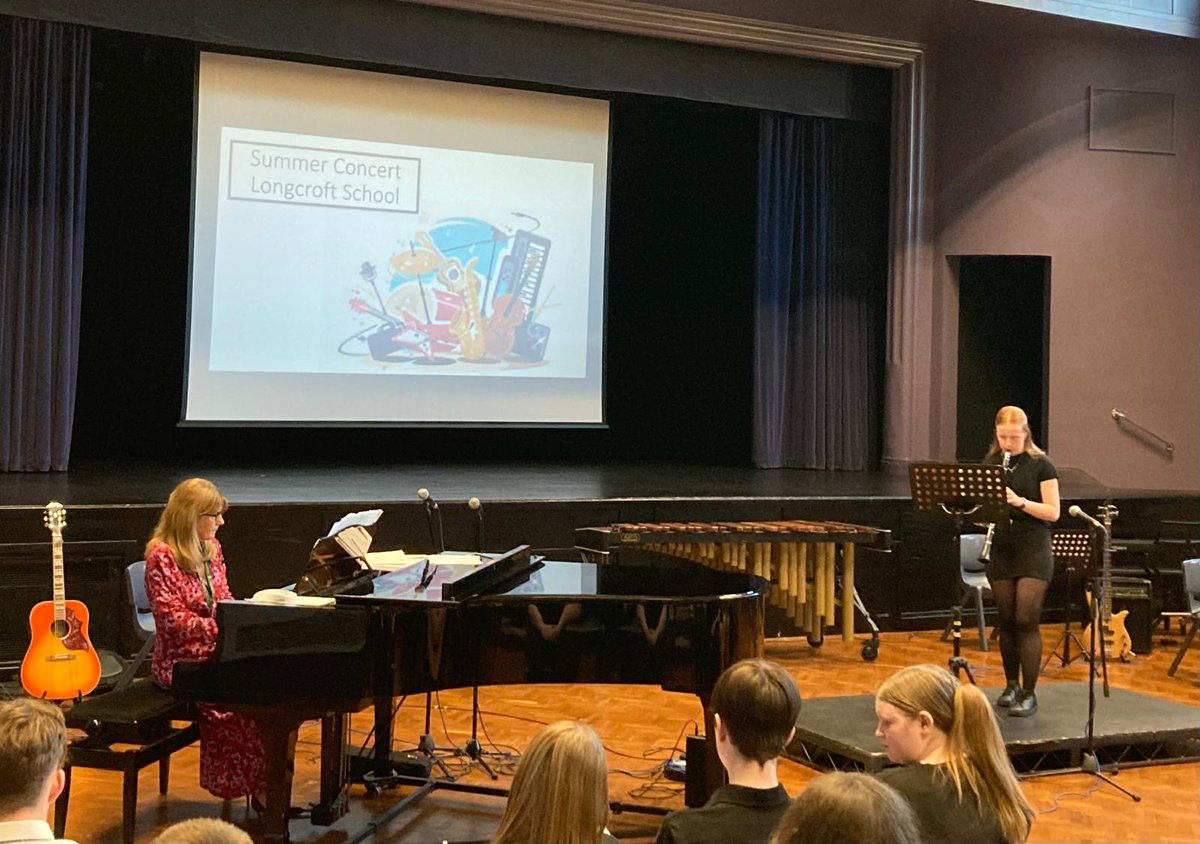SchoolLongcroft's tweet photo. More from our amazing @SchoolLongcroft Summer Concert! #worldmusicday @ERMusicHub https://t.co/eiufXZMGlC