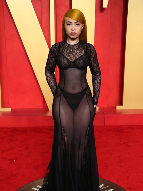 H2CodeExclusive's tweet image. Maturing is realizing ice spice mid &amp;amp;  would've been on OF 💀 if her songs flopped the way she moving