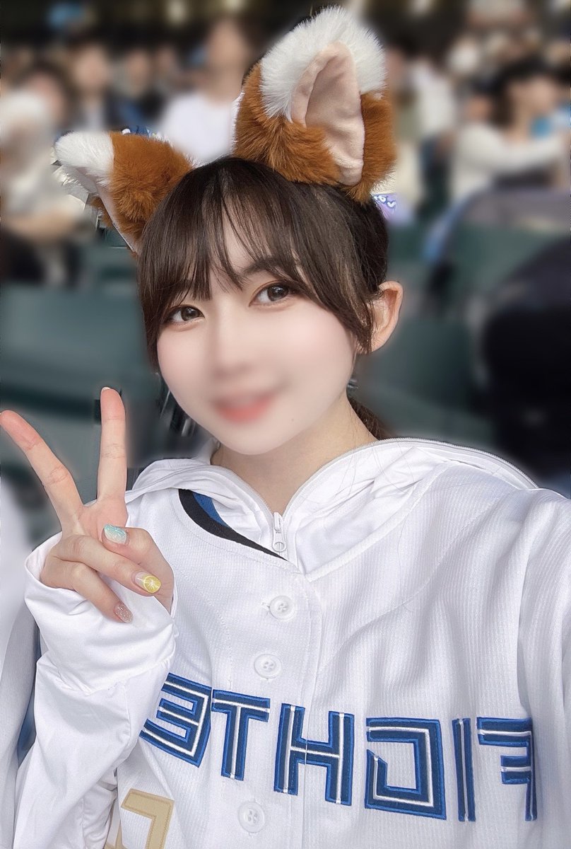 キツネ耳似合ってるかな？