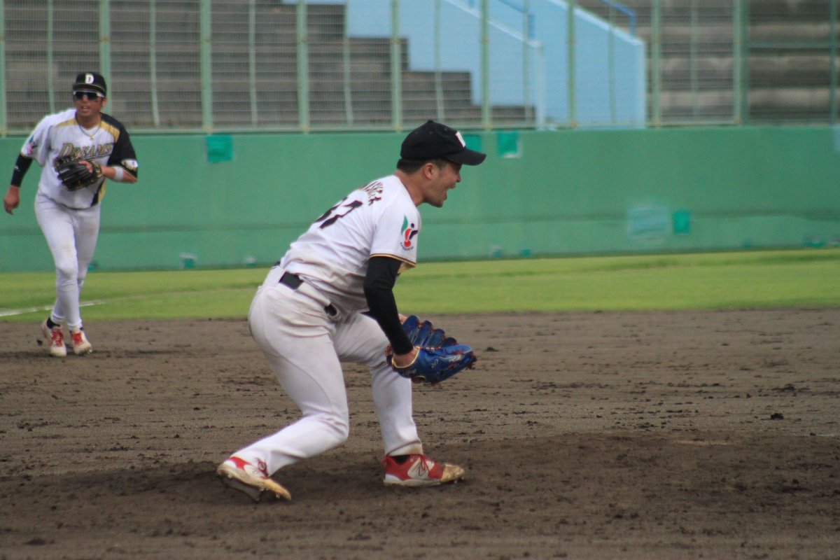 gae_training_bb's tweet photo. 優勝。

5年。
5年かかりました。

「負けるわけねえ、俺が点取られる訳ねえ」
初戦のピッチングも、決勝の完封も、大会MVPも、200%の準備と練習の結果です。
どの相手も強かった。でも俺らの方が強かった。

あと2つ、必ず勝って全国決める。

#川口ゴールデンドリームス https://t.co/qmbA3e4mIH