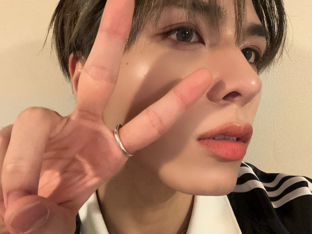 ELASTofficial's tweet photo. 근접샷📱

#ELAST #엘라스트 #エラスト
#YEJUN #예준 #イェジュン https://t.co/pZ6zjVRQeT
