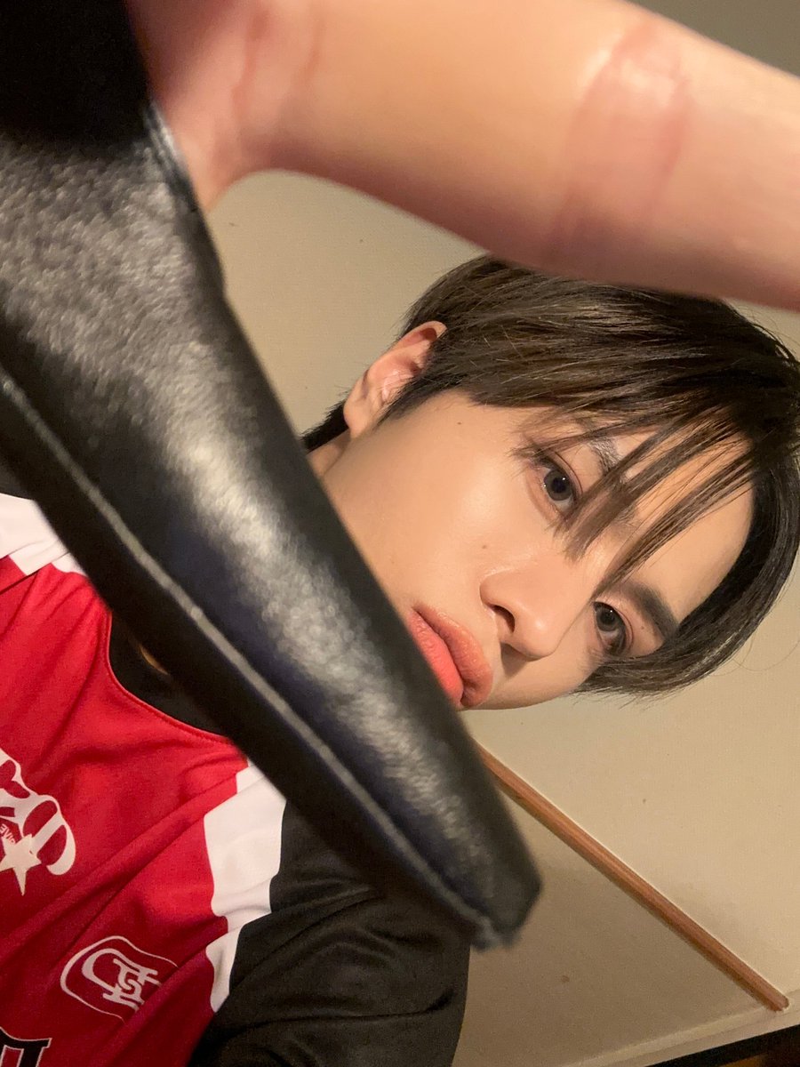 ELASTofficial's tweet photo. 근접샷📱

#ELAST #엘라스트 #エラスト
#YEJUN #예준 #イェジュン https://t.co/pZ6zjVRQeT