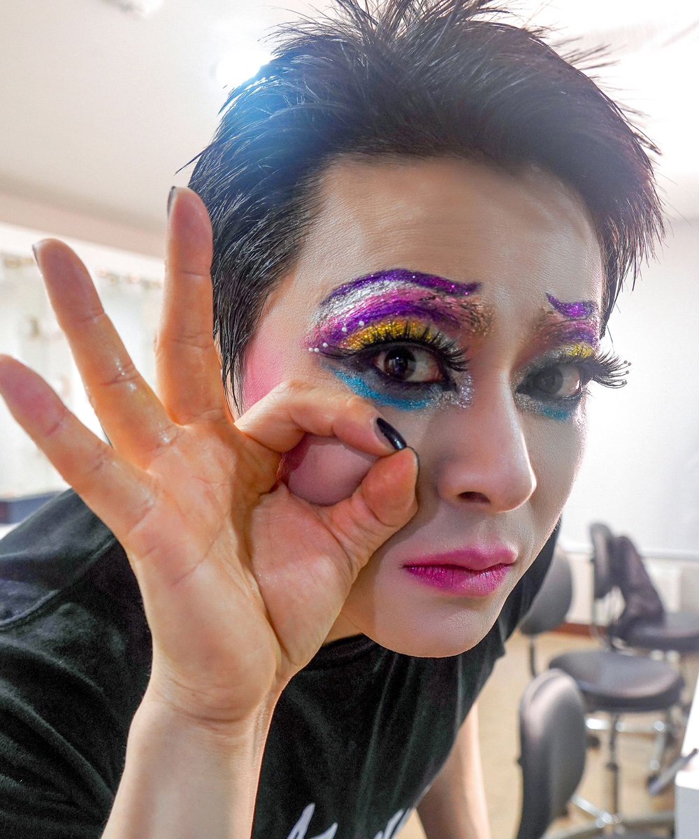 TeamIkSong's tweet photo. cr : ig@ jament_official
#헤드윅 #HEDWIG
#HedwigandtheAngryInch
#뽀드윅 #Ppodwig
#조정석 #ChoJungSeok https://t.co/NiJZAsj6Bx