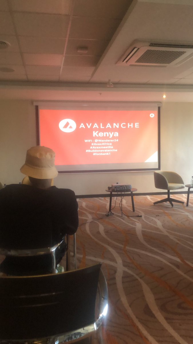 katrinaloise950's tweet photo. AVALANCHE KE @AvaxAfrica #AvaxmeetKe #Buildonavakanche
#fonbank1 https://t.co/3P7jsk0LXc