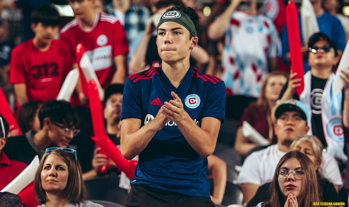 JoseGudino's tweet photo. 23,319 fans were at Soldier Field when Chicago Fire hosted the current MLS champion, Columbus Crew
#cf97 #vamosfire #sl12 #CHIvCLB #soldierfield #MLS #MLSSeasonPass #ultrastyle #ultras #ultrasmentality #ultrasculture #ultraspassion #ultraslife #soccer #futbol #sportsphotographer #sportsphotography #sportsshooter #instasport #chi_shooters #chicagophotographer #sport #deporte #chicago #chicagoland #chitown #canon #canon1dx #canonphotography #canonphoto
