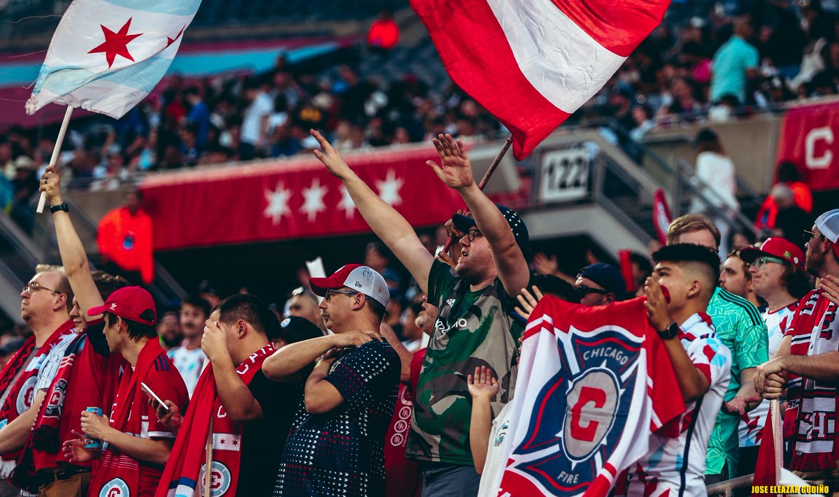JoseGudino's tweet photo. 23,319 fans were at Soldier Field when Chicago Fire hosted the current MLS champion, Columbus Crew
#cf97 #vamosfire #sl12 #CHIvCLB #soldierfield #MLS #MLSSeasonPass #ultrastyle #ultras #ultrasmentality #ultrasculture #ultraspassion #ultraslife #soccer #futbol #sportsphotographer #sportsphotography #sportsshooter #instasport #chi_shooters #chicagophotographer #sport #deporte #chicago #chicagoland #chitown #canon #canon1dx #canonphotography #canonphoto