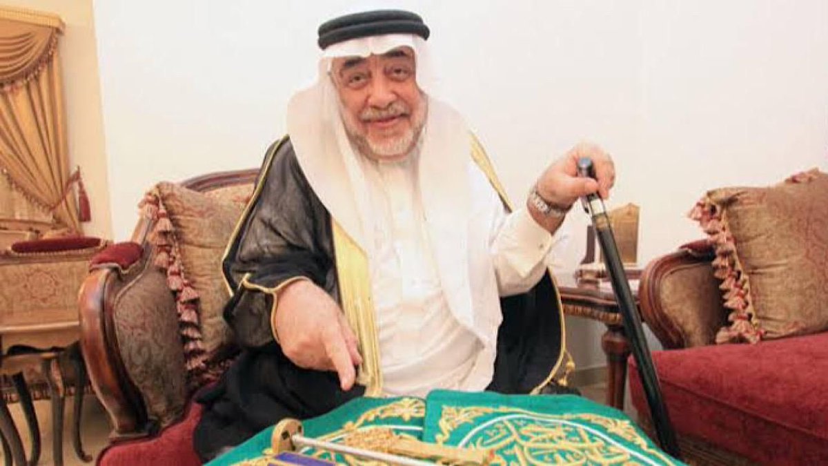 وفاة سادن الكعبة المشرفة وكبير سدنة بيت الله الحرام، الشيخ صالح بن زين العابدين الشيبي، وهو السادن 77 منذ فتح مكة بعهد الرسول ﷺ .. وهو حفيد شيبة بن عثمان بن أبي طلحة، والذي قال لهم رسول الله ﷺ "خذوها يا بني طلحة خالدة تالدة، لا ينزعها منكم إلا ظالم".

-