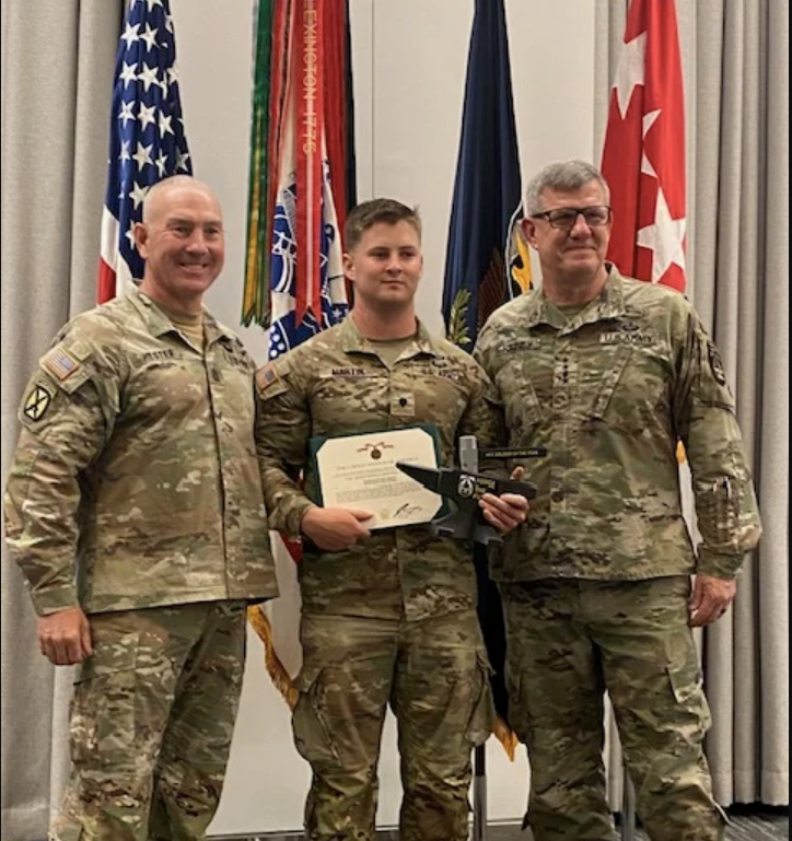 AUSAAustin's tweet photo. 14 June 2024,AFC Headquarters, Austin, Texas

The AUSA Texas Capital Area Chapter assisted with the awards ceremony for the Best Warrior Squad Competition Award Ceremony at Army Futures Command. The 36th Infantry Division, TXARNG band provided the music. https://t.co/jkM6vgCJAk