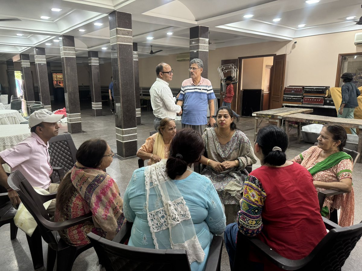 aapdimpleahuja's tweet image. आज वार्ड (104) सिंह सभा गुरुद्वारा C-4 ब्लॉक जनकपुरी में प्रॉपर्टी टैक्स कैंप का आयोजन किया गया l

कैंप को सफल बनने के लिये गुरुद्वारे की प्रबंधक कमेटी व् सभी साथियों का दिल से धन्यवाद 🙏

#ward104 #propertytaxcamp #blockc #janankpuri