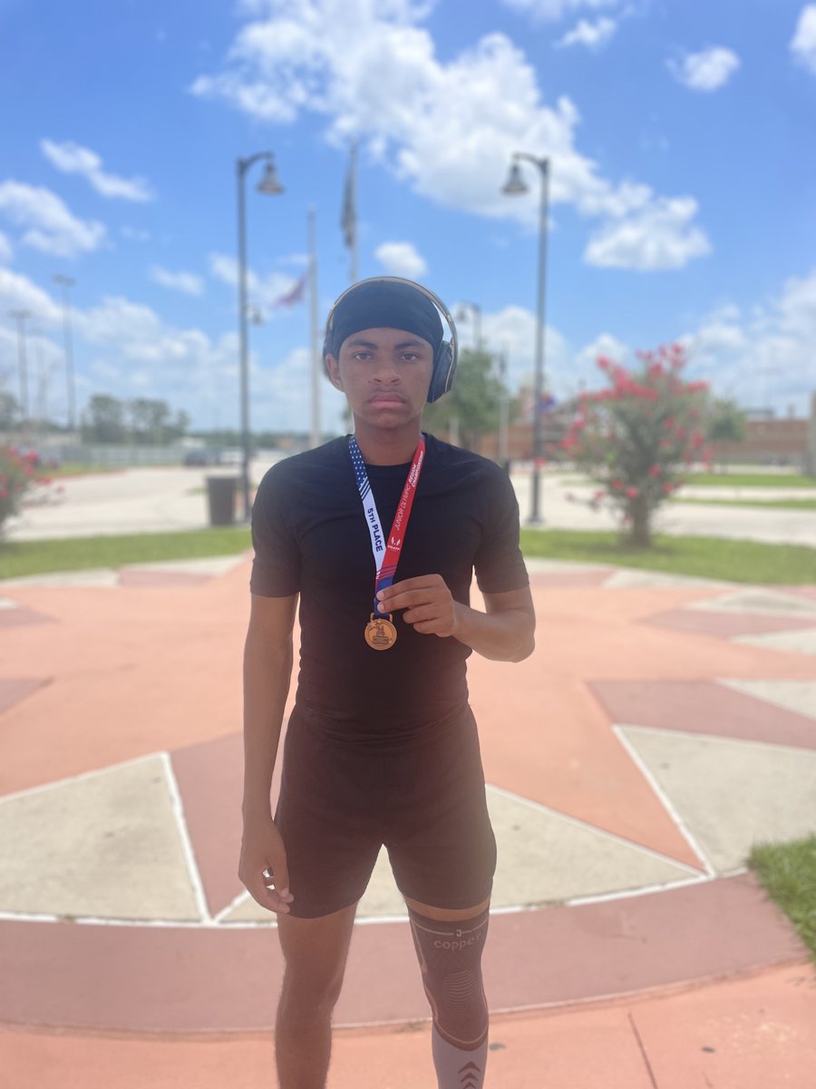 Conroe Boys Track & Cross Country tweet media