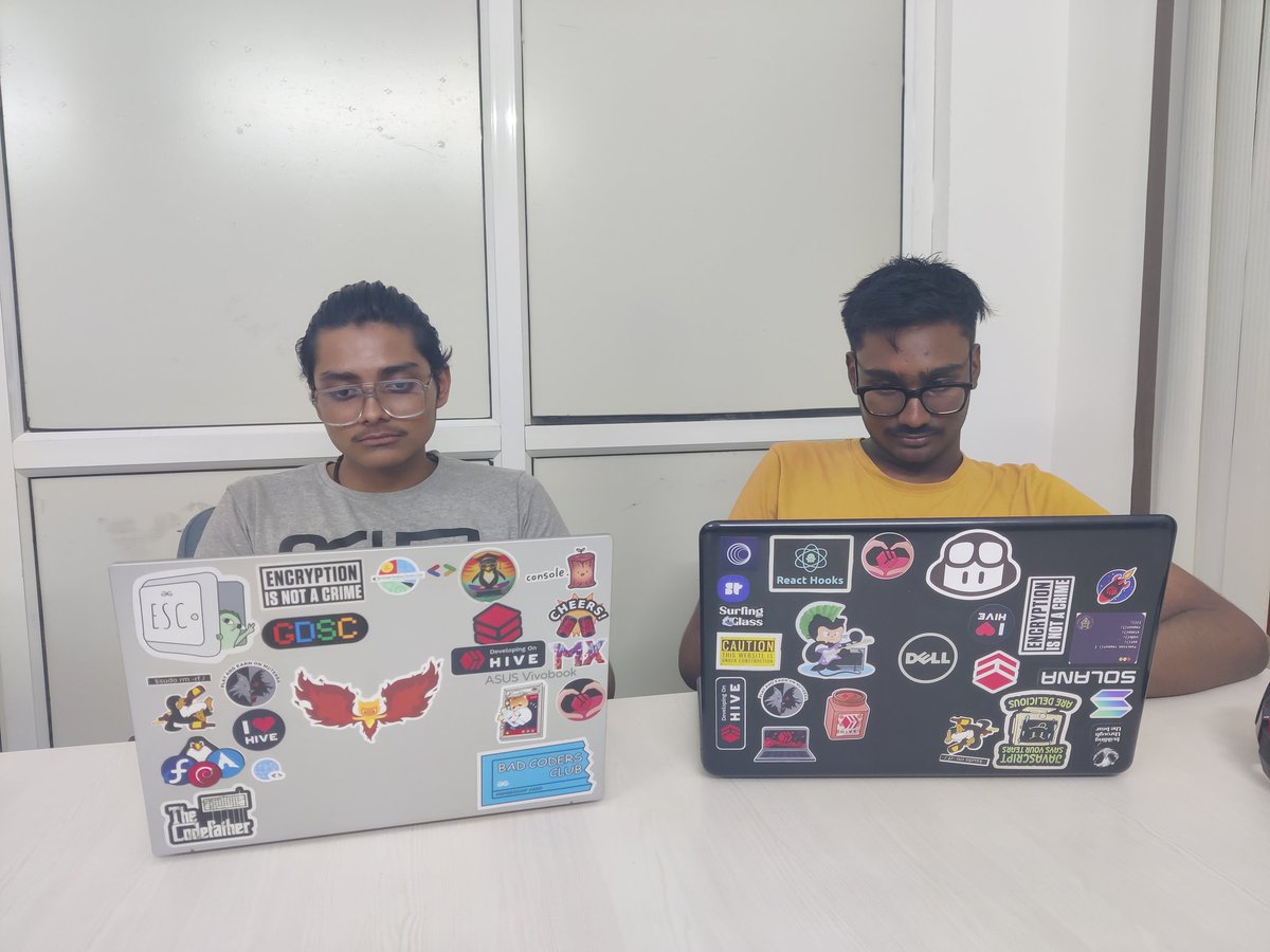 🚀 Exciting journey at "Rebase" hackathon by IIIT Kalyani! We tackled backend/frontend integration, data visualization, process automation, and VR for real meetings. Proud to be among the top 25 teams nationwide! 💪 #Hackathon <a href="/gdsciiitkalyani/">GDG On Campus - IIIT Kalyani</a> 
<a href="/yashastro23/">yashyadav</a> 
<a href="/RajSingh1056179/">Raj Singh</a>