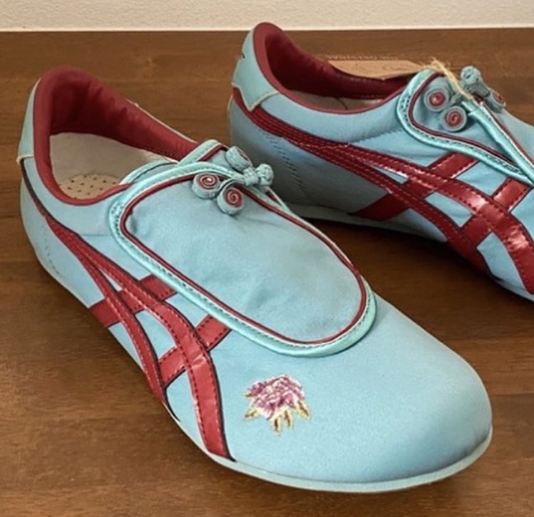 veivetchica's tweet photo. onitsuka tiger tai-chi tigress https://t.co/PiBLMRD0lG
