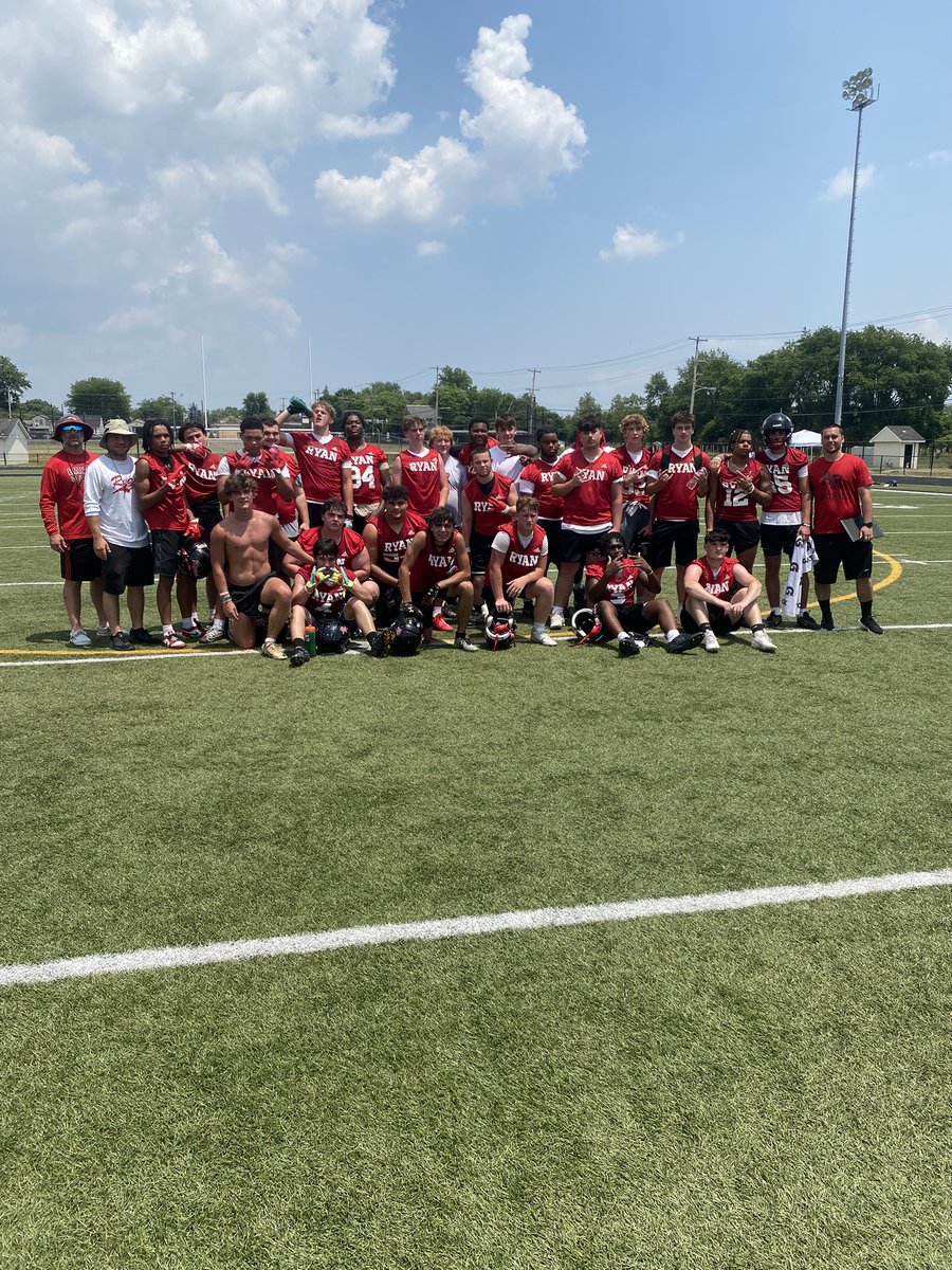 Congratulations to <a href="/RyanFball/">Archbishop Ryan Football</a> Big men as well as there 7v7 team! The inaugural champions of the Brett Moss Big Man 7v7 challenge 🏆