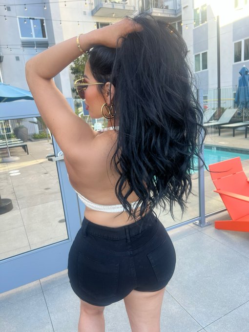 𝒮𝓊𝓂𝓂ℯ𝓇 𝓁ℴ𝒶𝒹𝒾𝓃ℊ 🤍 https://t.co/AEM45ExX5K