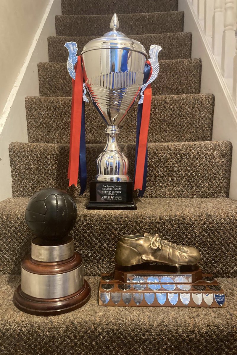 Well, that’s a wrap 🥺
This will be our final Twitter/ X message as this part of this particular journey ends. 

Lastnight club presentation where boys cleared up. 🏆🏆🏆

As ever, boys are superstars of the show. Proud to have been part of their adventure.

Always a lion
🦁