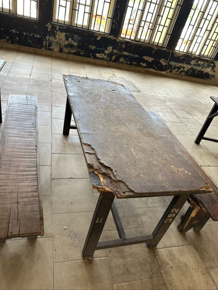 winexviv's tweet photo. This is dinning hall for Kings College Lagos. This used to be a school for elites. This is really sad! https://t.co/h5rCmllZsA