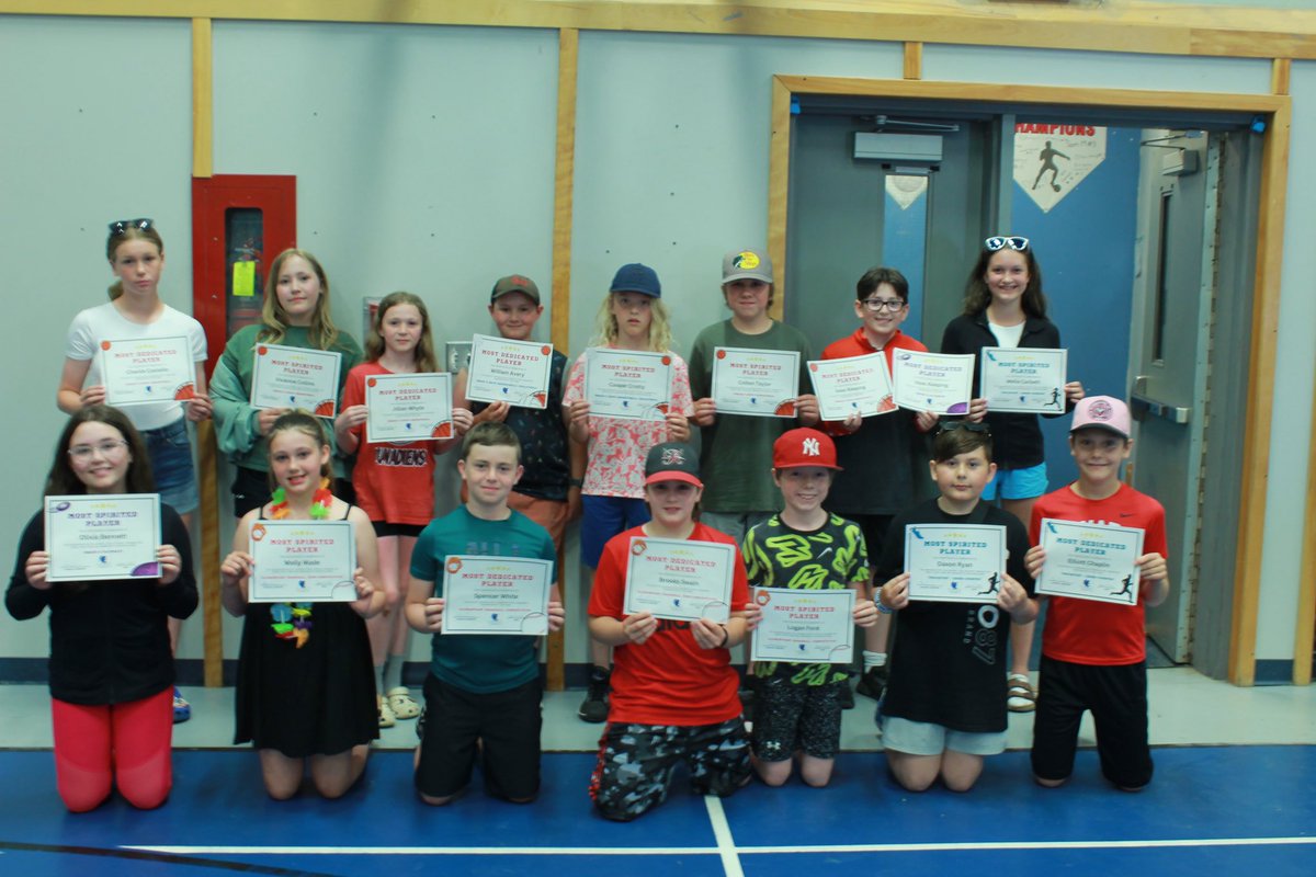 MsAFowler6's tweet image. That’s a wrap for the beauties of 6-3! Each of them taking a piece of my heart to Junior High 💙@VillanovaSchool #Summerishere ☀️👊🏻