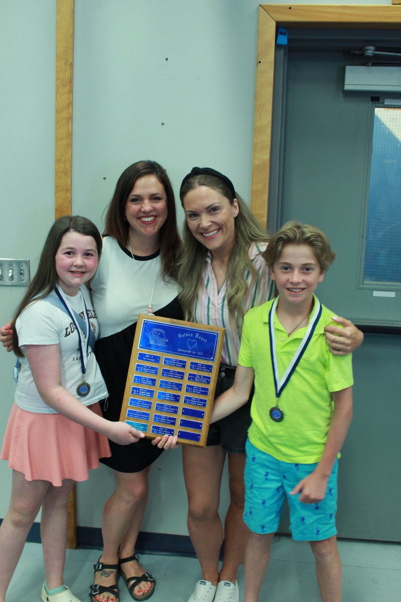 MsAFowler6's tweet image. That’s a wrap for the beauties of 6-3! Each of them taking a piece of my heart to Junior High 💙@VillanovaSchool #Summerishere ☀️👊🏻