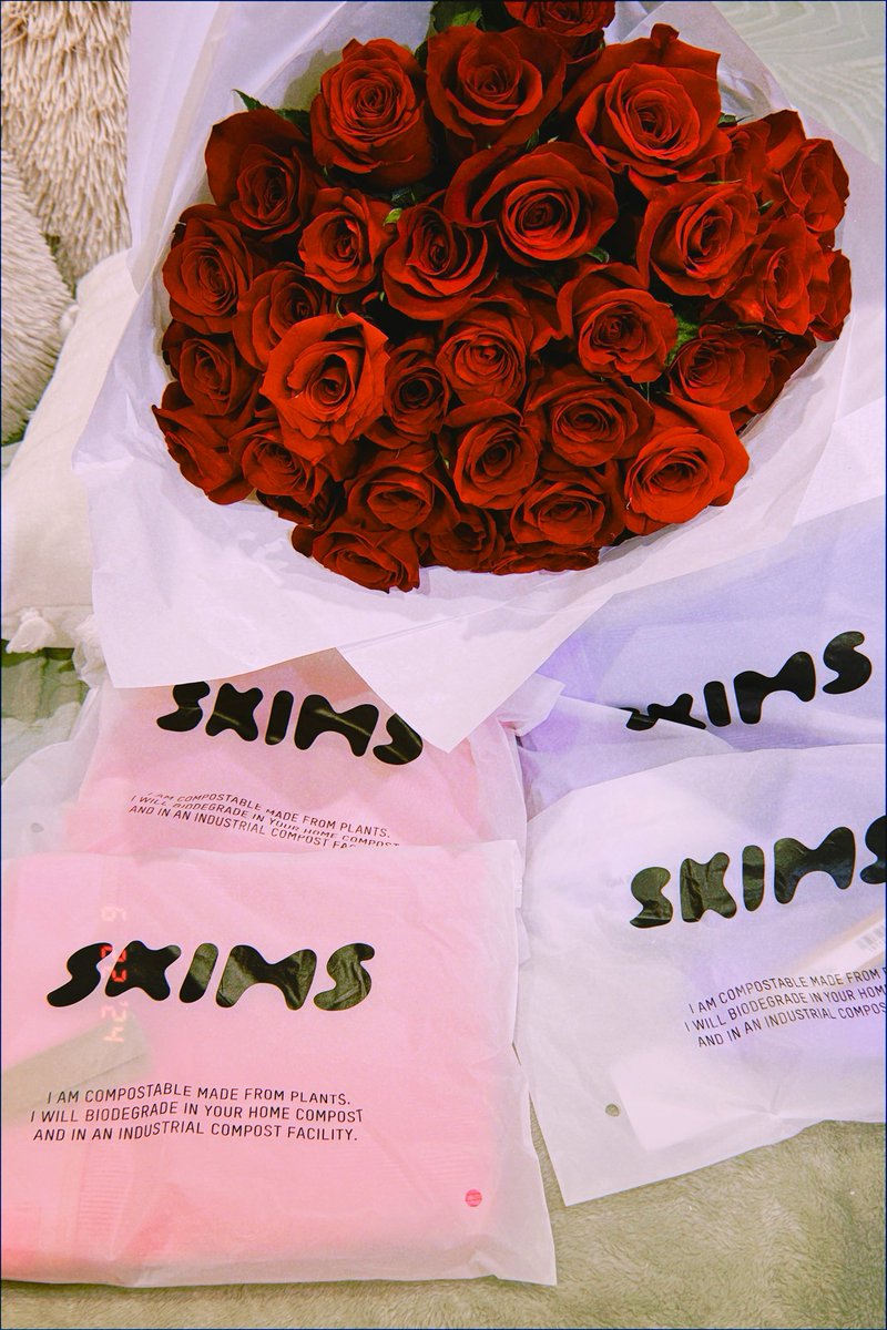 itss_Darrian's tweet photo. I js love surprises ���🥹 https://t.co/4QdGN9pBGk