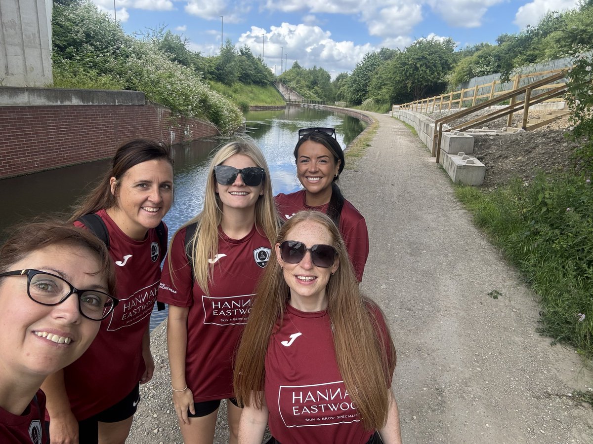 Helen Oades tweet media