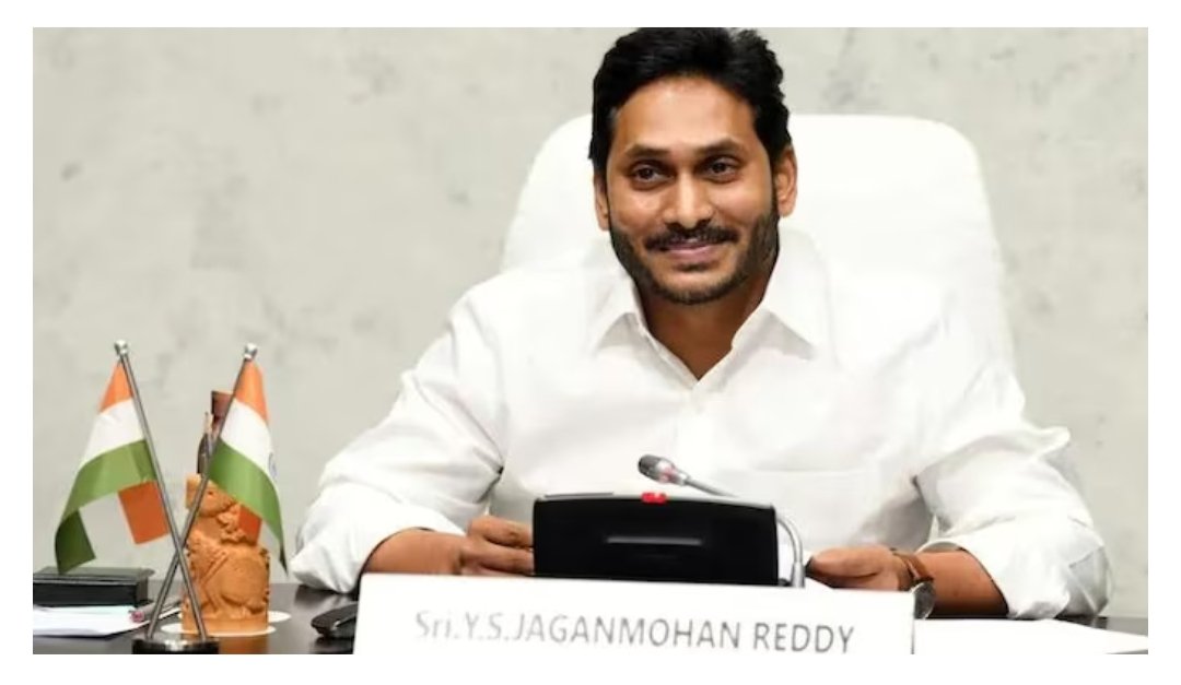 urstrulysriii's tweet photo. Day-15:(Jun-22-2024)

కార్యకర్తగా నీతో మాట్లాడే అర్హత మాకు ఉంది @ysjagan అన్న

నీతో మాట్లాడాలి @ysjagan అన్న..
ఒక్కస��రి మాట్లాడే అవకాశం ఇవ్వు..

ఇట్లు,
నువ్వు రాజకీయాలు స్టార్ట్ చేసినప్పుడు నుండి నీ వెనకే ఉన్న, ఉంటున్న, ఉండిపోయే అభిమాని..
#YSRCPFOREVER 
#Jagan #YSRCP https://t.co/Mxv6Wl7bfz