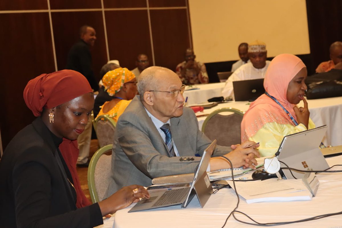 Retraite Groupe de Dialogue et Santé avec <a href="/unfpa_mali/">UNFPA MALI</a>, <a href="/omsmali/">OMSMali</a>, <a href="/PNUDMALI/">PNUD MALI</a>, <a href="/MSDS_Mali/">Ministère de la Santé et du Développement Social</a> coordonné par <a href="/AmbCanMali/">Canada au Mali et au Niger</a>. Il est attendu 1 plan d'action 2024-2025 sur la digitalisation du système de santé et financements harmonisés, la réduction de la #mortalitématernelle et infantile