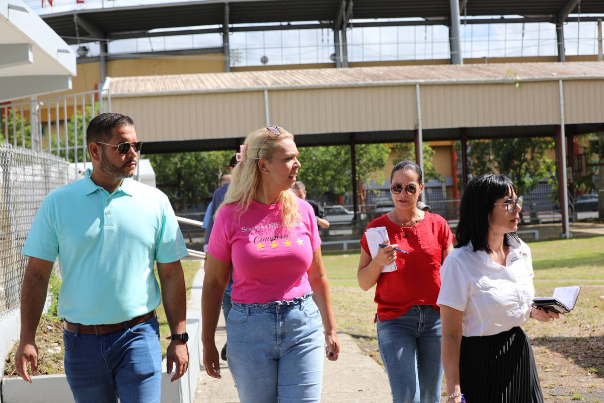 [HOY] La secretaria, <a href="/YaniraRaices/">Secretaria Yanira Raíces Vega</a> estuvo visitando la escuela Benigno Carrión en Cayey para supervisar el progreso de los trabajos de reparación de columnas cortas, proyecto que está programado para finalizar en julio de este año. #RegresoEducativo