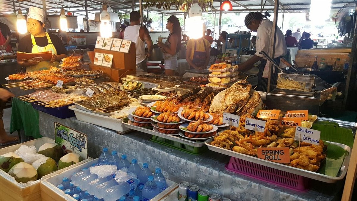 peabhy's tweet photo. ㅤ

Suasana yang meriah dengan musik dan keramaian menjadikan pengalaman berbelanja di sini tak terlupakan bagi siapapun yang menginjakkan kaki mereka.

ㅤ https://t.co/GwyiM1bo1w